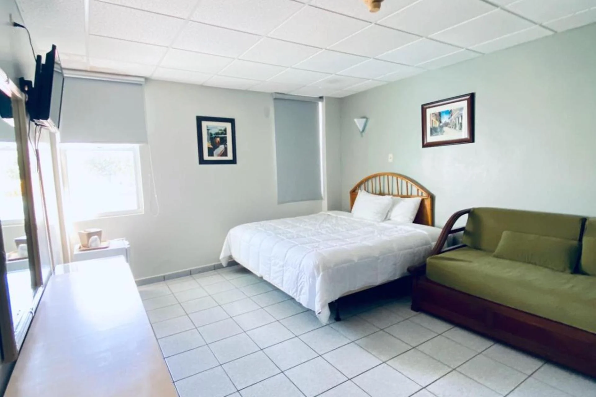 Experience Excellence at El Buen Café Hotel